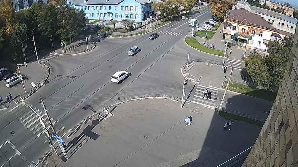 Webcam on intersection of Marshala Zhukova and Lenina streets in Abakan