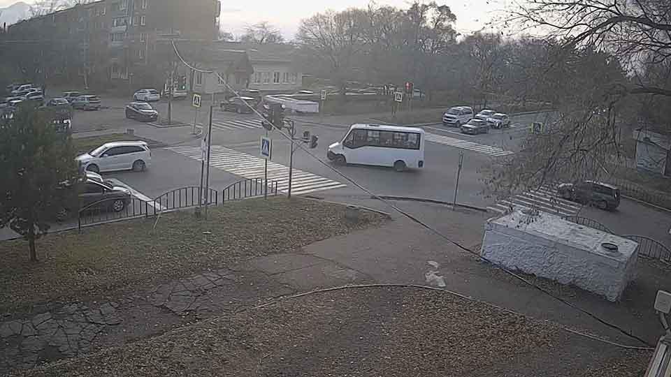 Веб-камера на перекрестке Октябрьская и Жуковского, Арсеньев