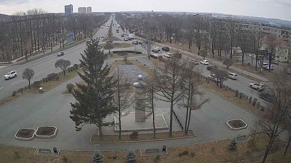 Webcam at the roundabout of Frunze and Kirova streets in Artyom