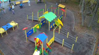 Webcam sur l'aire de jeux de la rue Bredova, Apatity