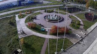 Cámara web con vista a la fuente junto al complejo deportivo «Atlet», Apatity