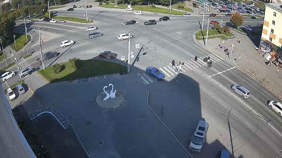 Cámara web en el cruce de las calles Shchetinkina, Krylova y Druzhby Narodov, Abakán