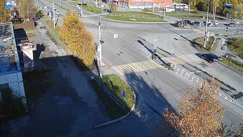 Webcam au carrefour des rues Zhemchuzhnaya et Prigorodnaya à Apatity